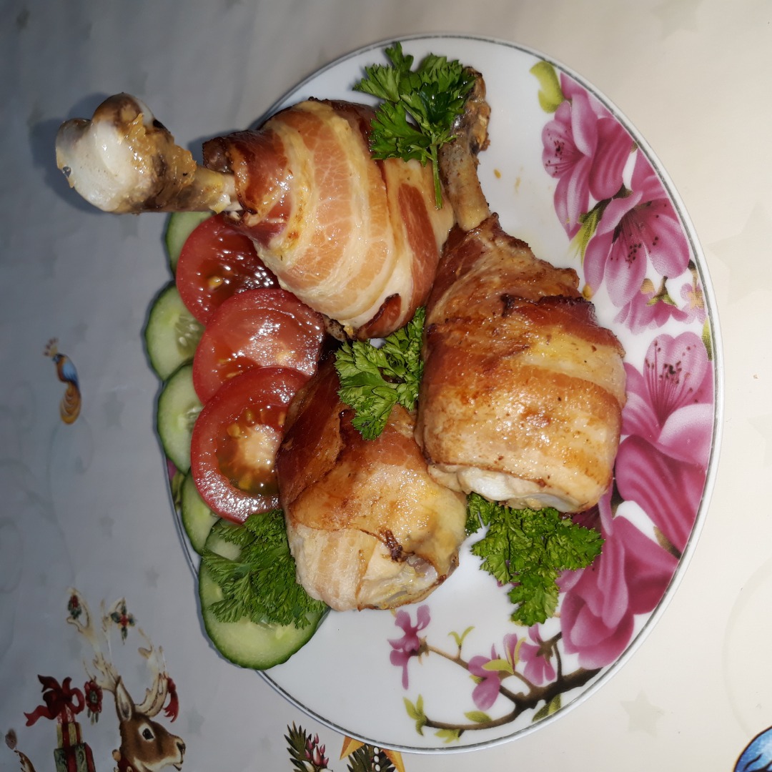 Куриные голени в беконе в духовке — рецепт с фото пошагово
