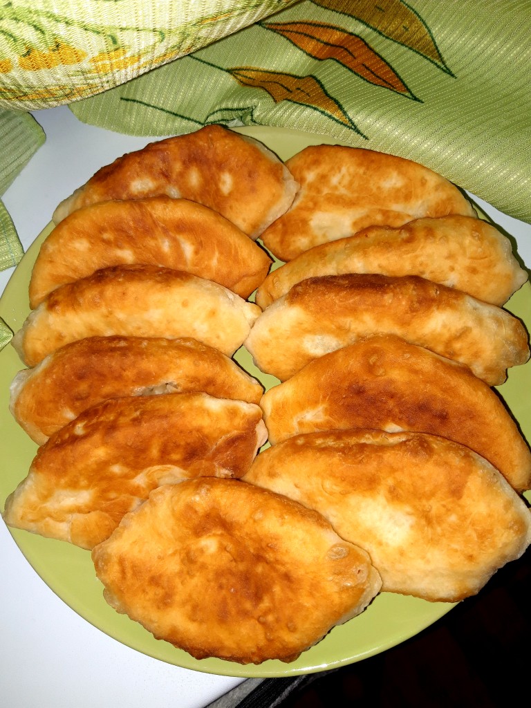 Пирожки на кефирном тесте