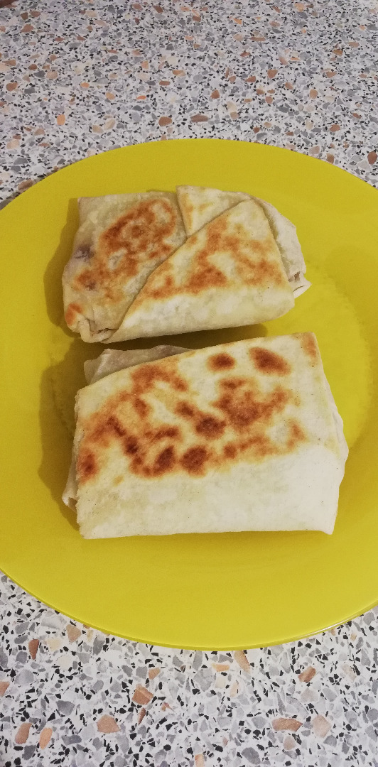 Рулетики из лаваша с картофелем, нутом и сыром