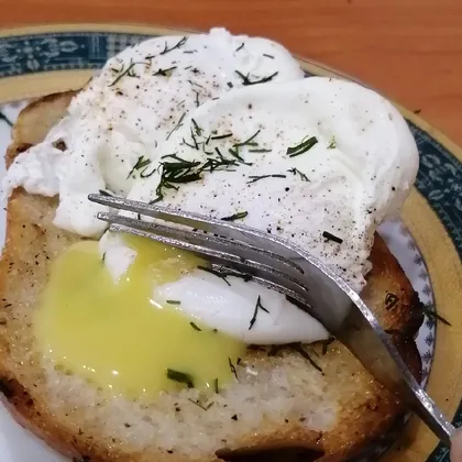 Яйца-пашот с гренками🥚🍞