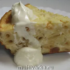 Макаронник с изюмом и творогом