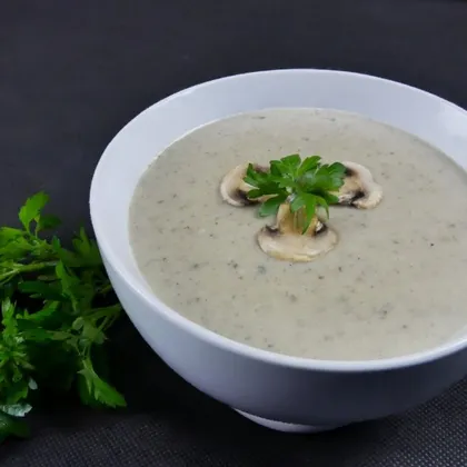 Крем-суп из кабачка и шампиньонов