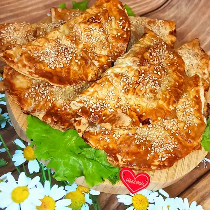 Ленивые чебуреки в духовке из лаваша 🥟