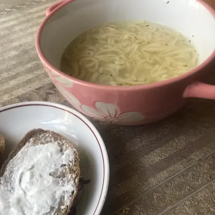 Суп с яичной лапшой