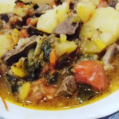 Говяжье сердце с овощами и картошкой в мультиварке