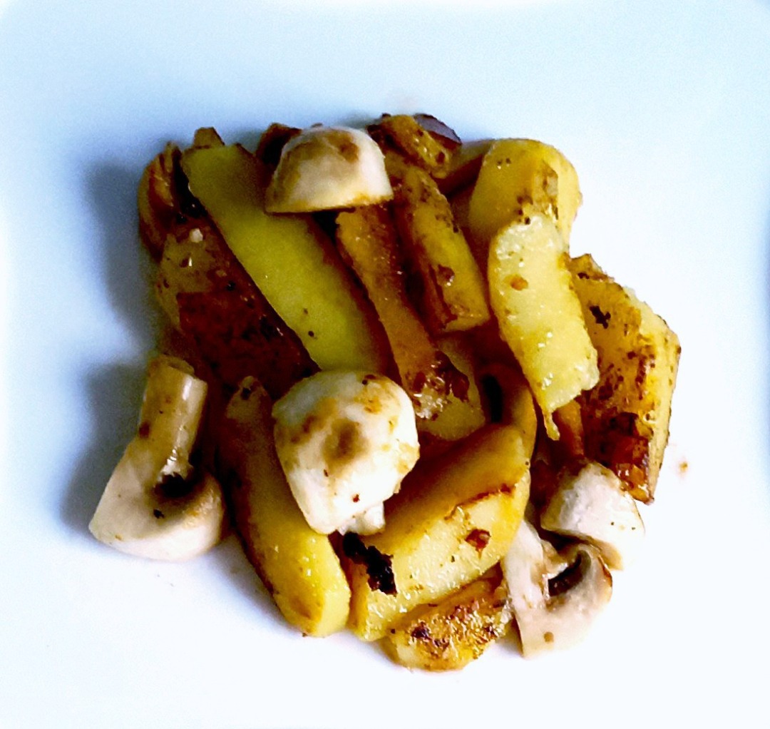 Картофель, запечённый с грибами