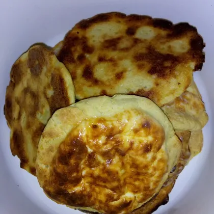 Картофельно-кукурузные лепешки с сыром (мягких сортов)