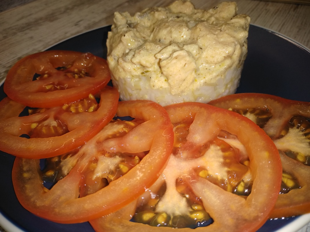 Курица с Грибами и сыром в сметанном соусе на сковороде