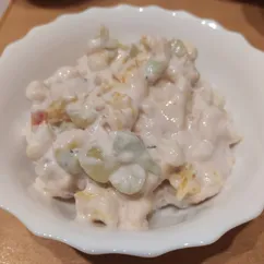 Фруктовый салат с киви и виноградом