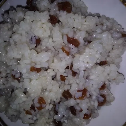 Сладкий рис с изюмом