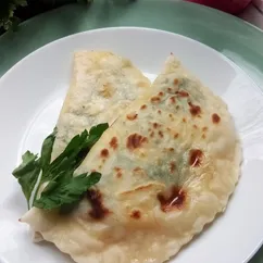 Кутабы с сыром и зеленью