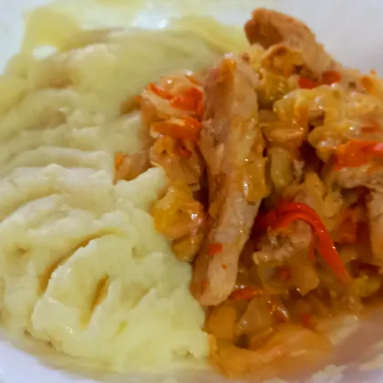 Капуста тушеная со свининой