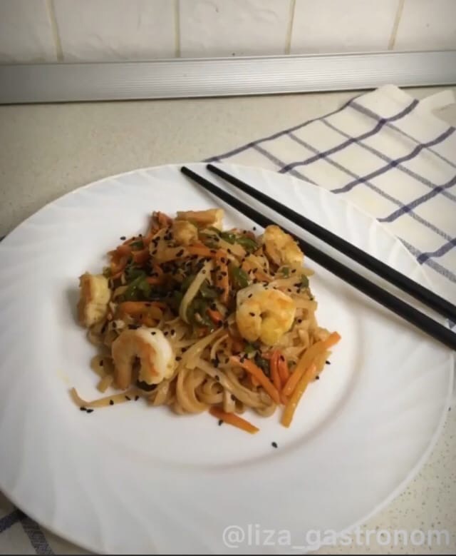 Удон с креветками