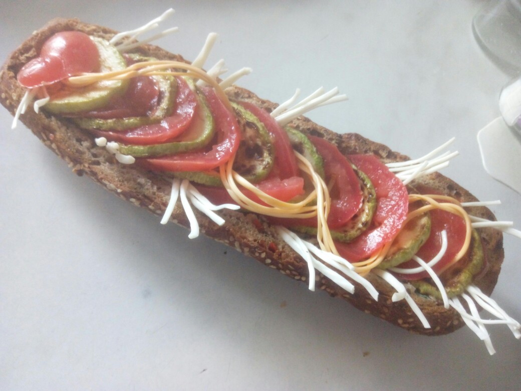 Каноэ с гребцами