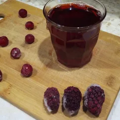 Компот из вишни и ежевики 🍒🍇