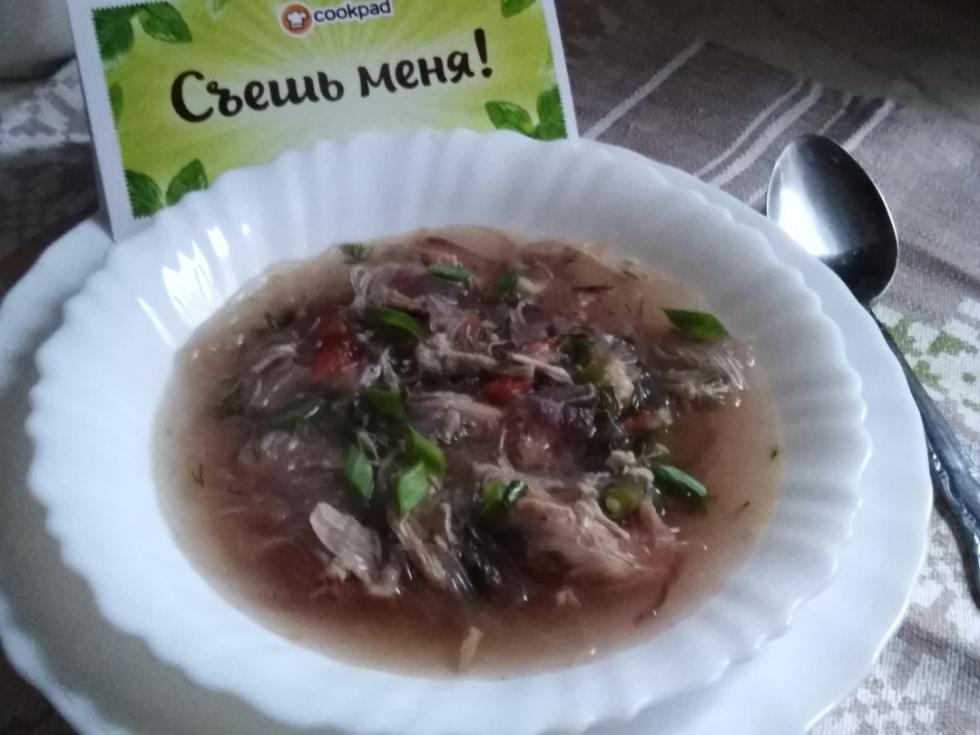 Куриный суп с рисовой лапшой