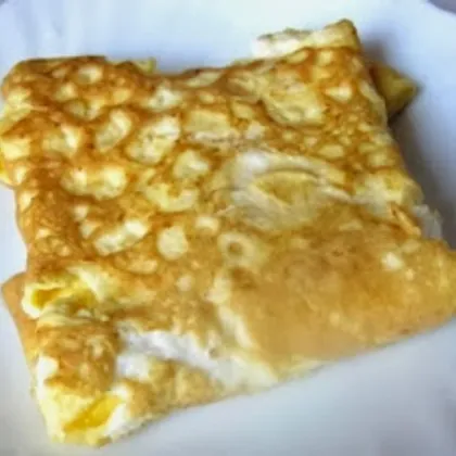 Быстрый сытный завтрак из яиц и сыра за 2 минуты