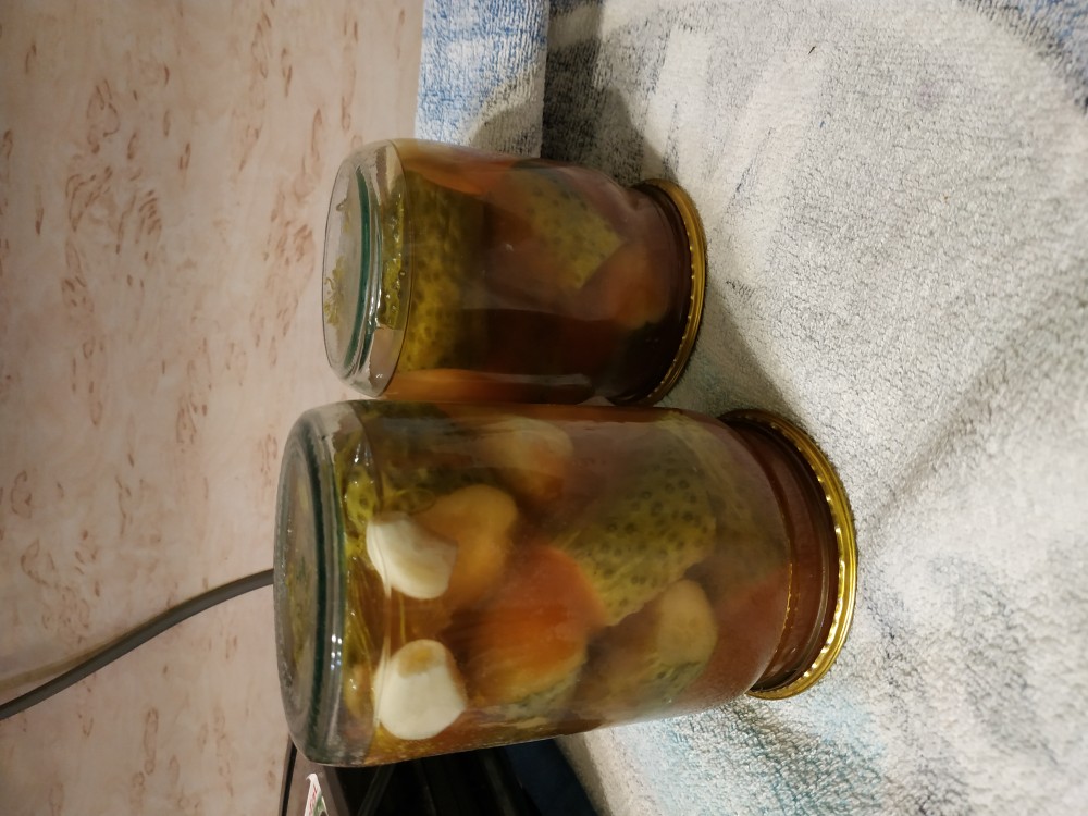 Огурцы в кетчупе