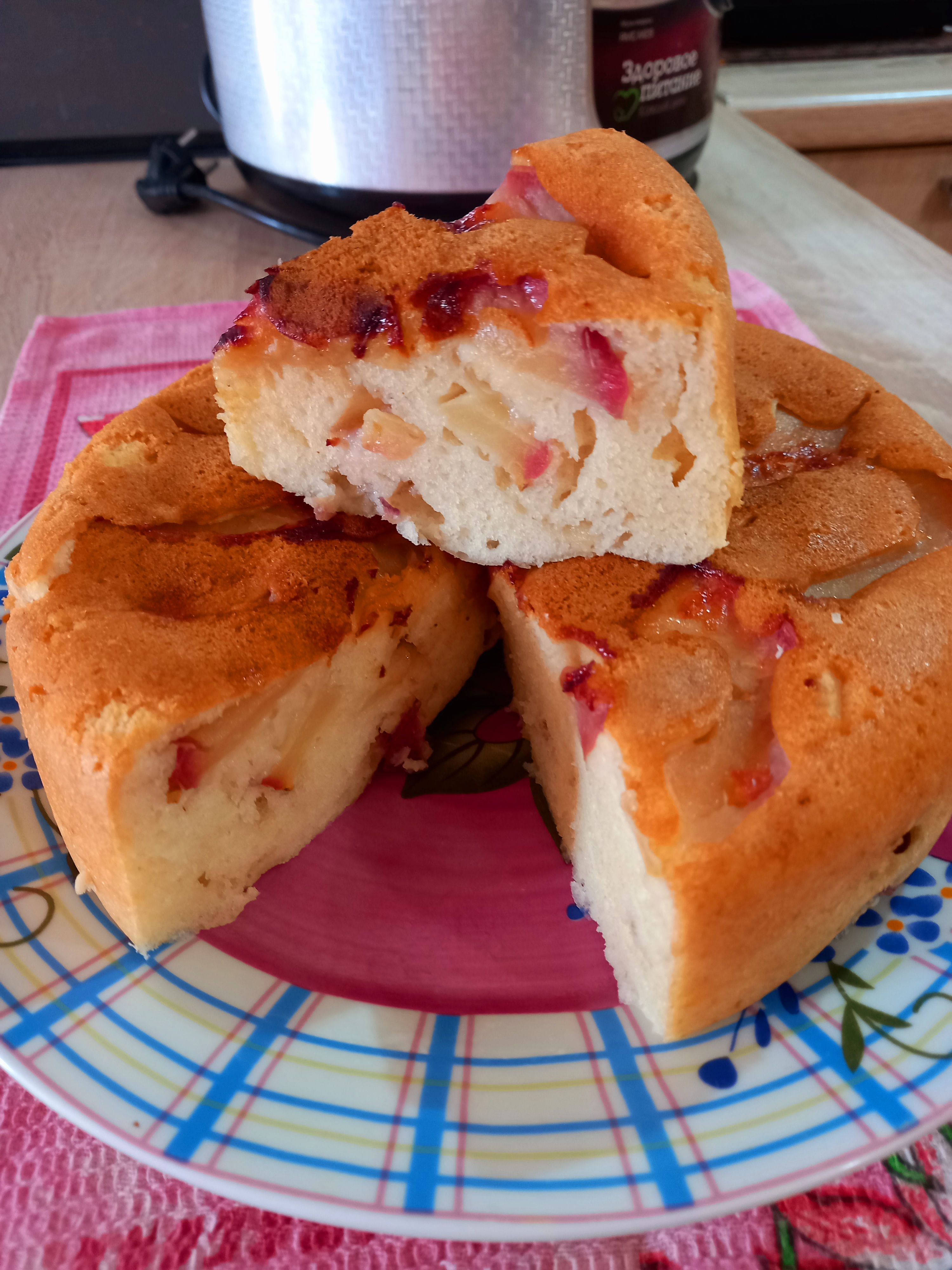 Шарлотка в мультиварке