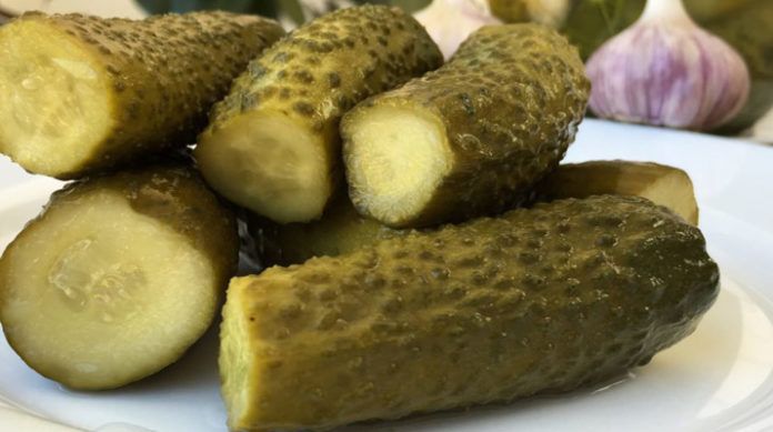 Ядреные огурчики быстрого посола