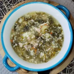 Зелёные щи с крапивой и щавелем