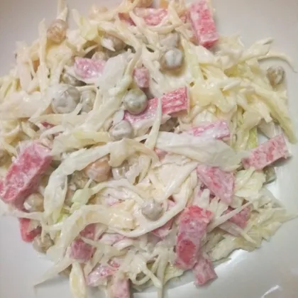 Капустный салатик с горошком