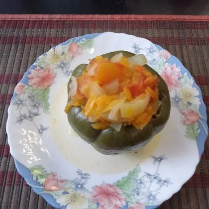 Фаршированный перец с овощами