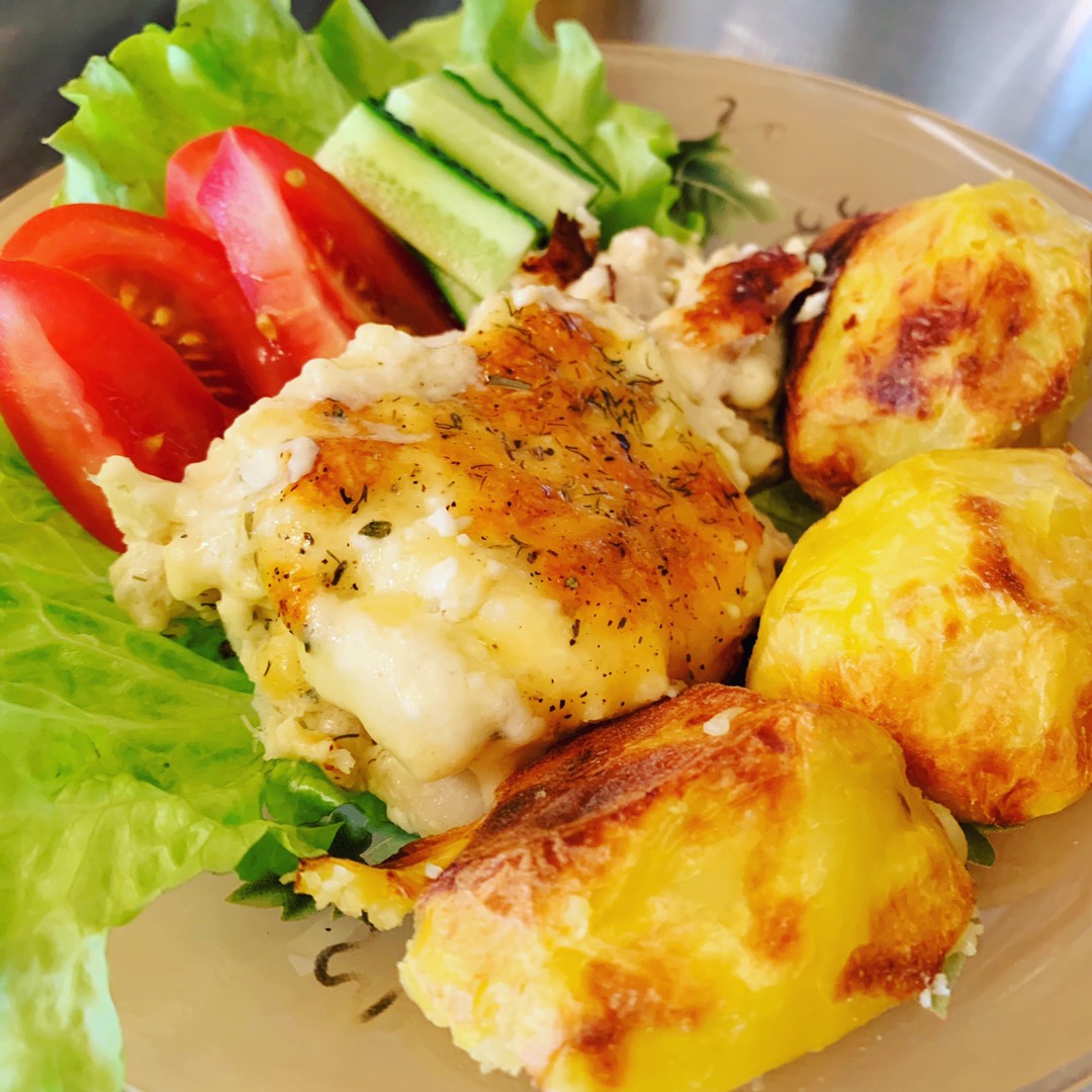 Минтай в духовке с картофелем: рецепт сочного и вкусного блюда