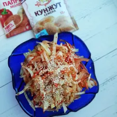 Салат с кунжутом