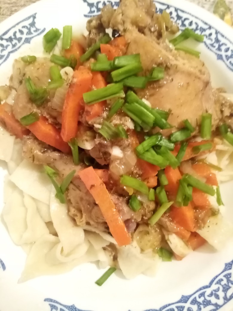 Лапша домашняя с курицей