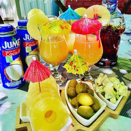 «Пина Колада» алкогольный коктейль. «Piña Colada»🍹🍍🥥Сочно, будет точно!!!🤩 18+