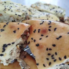 Заливной пирог с курицей, грибами и творогом