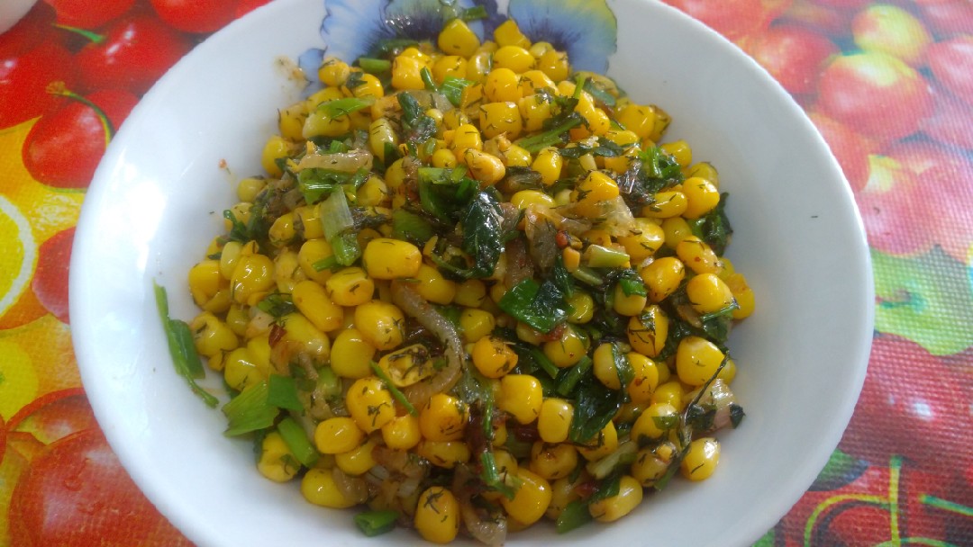 Консервированная кукуруза с жареным луком и зеленью🌽