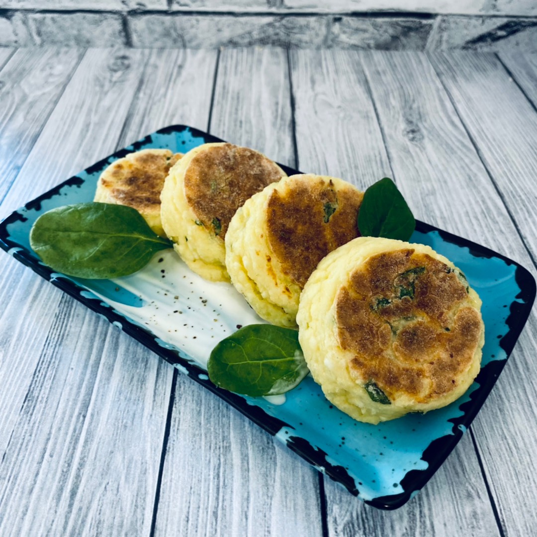 Сырники с творогом и сыром на сковороде (сладкие) — рецепт с фото пошагово