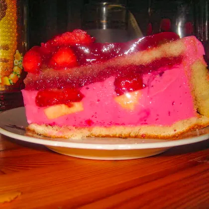 Клубнично-йогуртовый торт.  Erdbeer Joghurt Torte