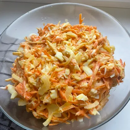 Салат из корейской морковки и копченой курицы