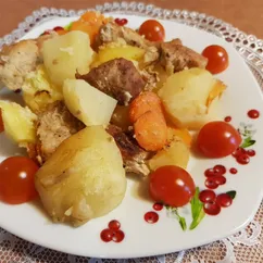 В картошка с мясом рукаве