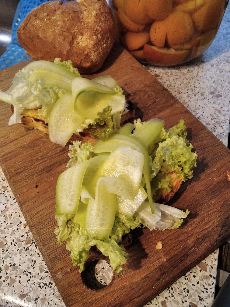 Зелёный бутерброд