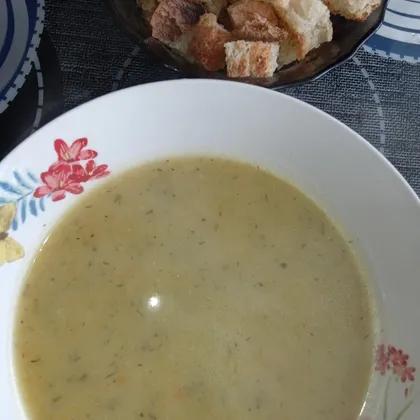 Суп-пюре овощной с сухарями