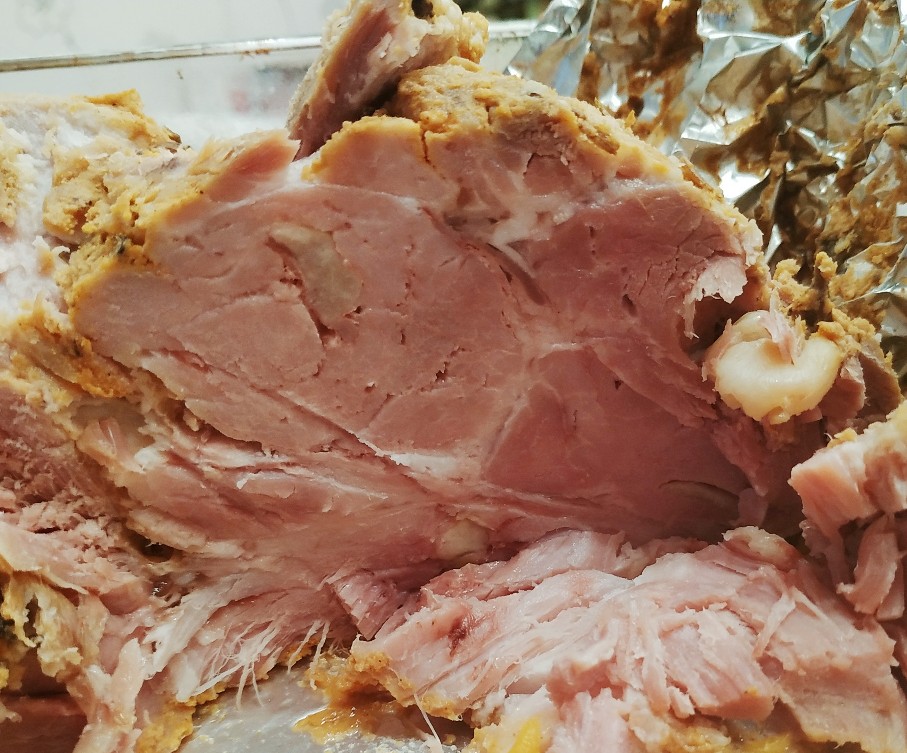 Буженина из корейки свиной в фольге в духовке