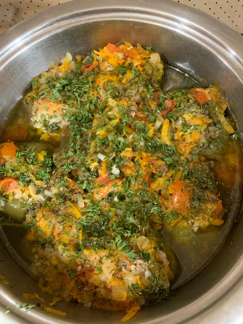 Перец фаршированный мясом с обжаркой