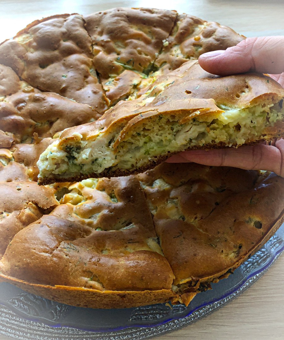 Заливной пирог с капустой и куриной грудкой 🥧