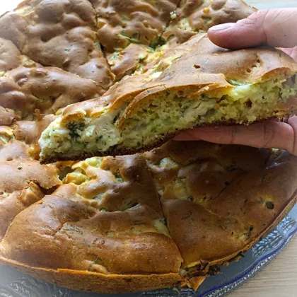 Заливной пирог с капустой и куриной грудкой 🥧