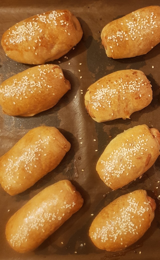 Сосиски в тесте с сыром