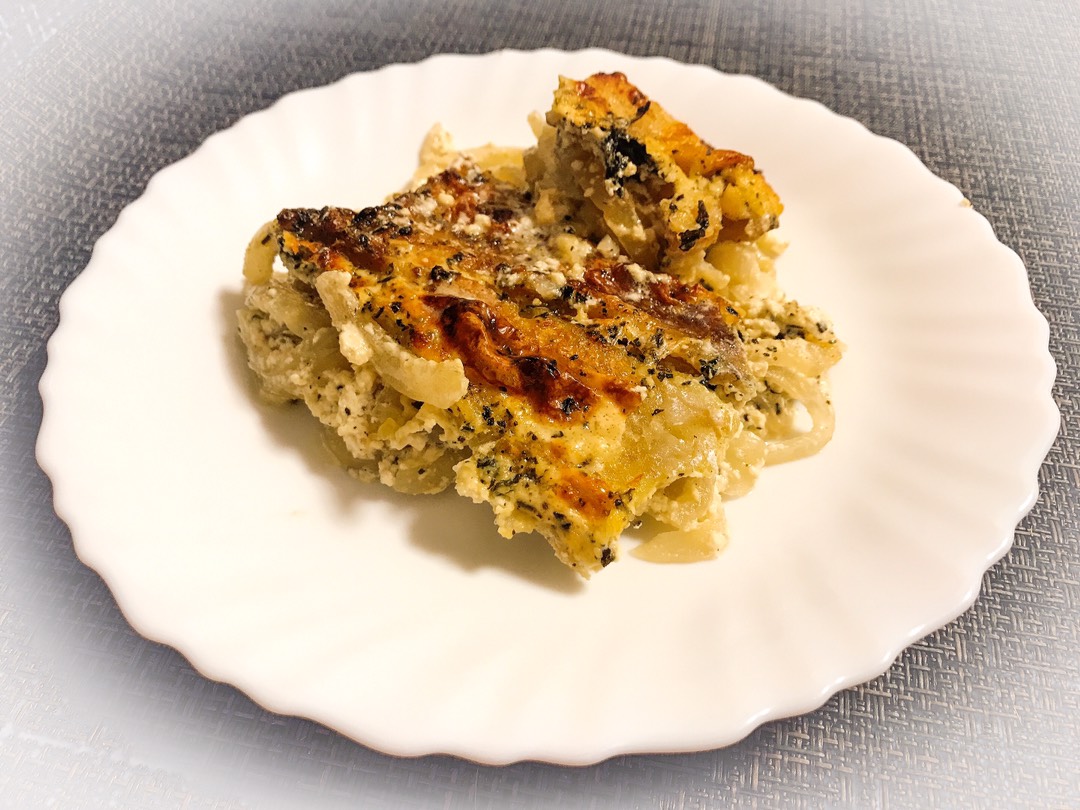 Минтай в сметанно-майонезной заливке