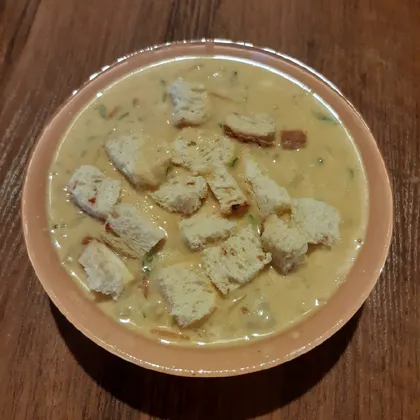 Сырный суп с шампиньонами и куркумой