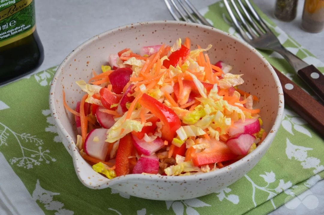 Салат из капусты с морковью и болгарским перцем - рецепт автора Ирина Волигова