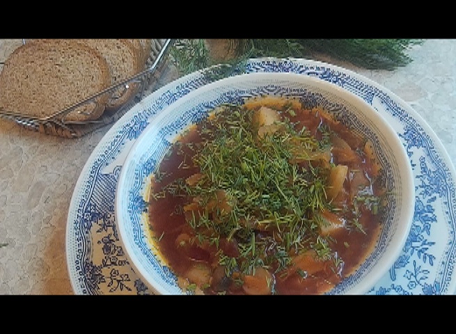 Борщ с грибами и черносливом