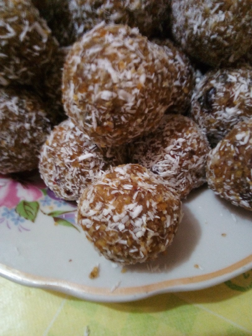Конфетки из белой шелковицы