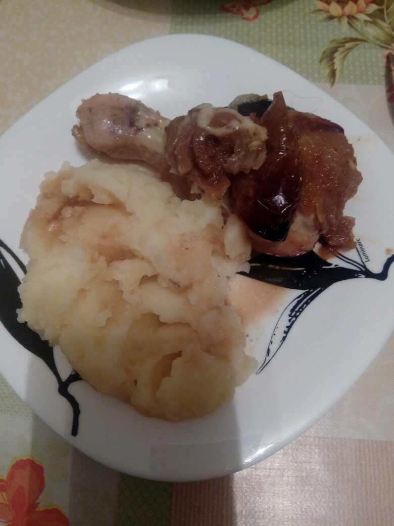 Куриные голени с яблоком